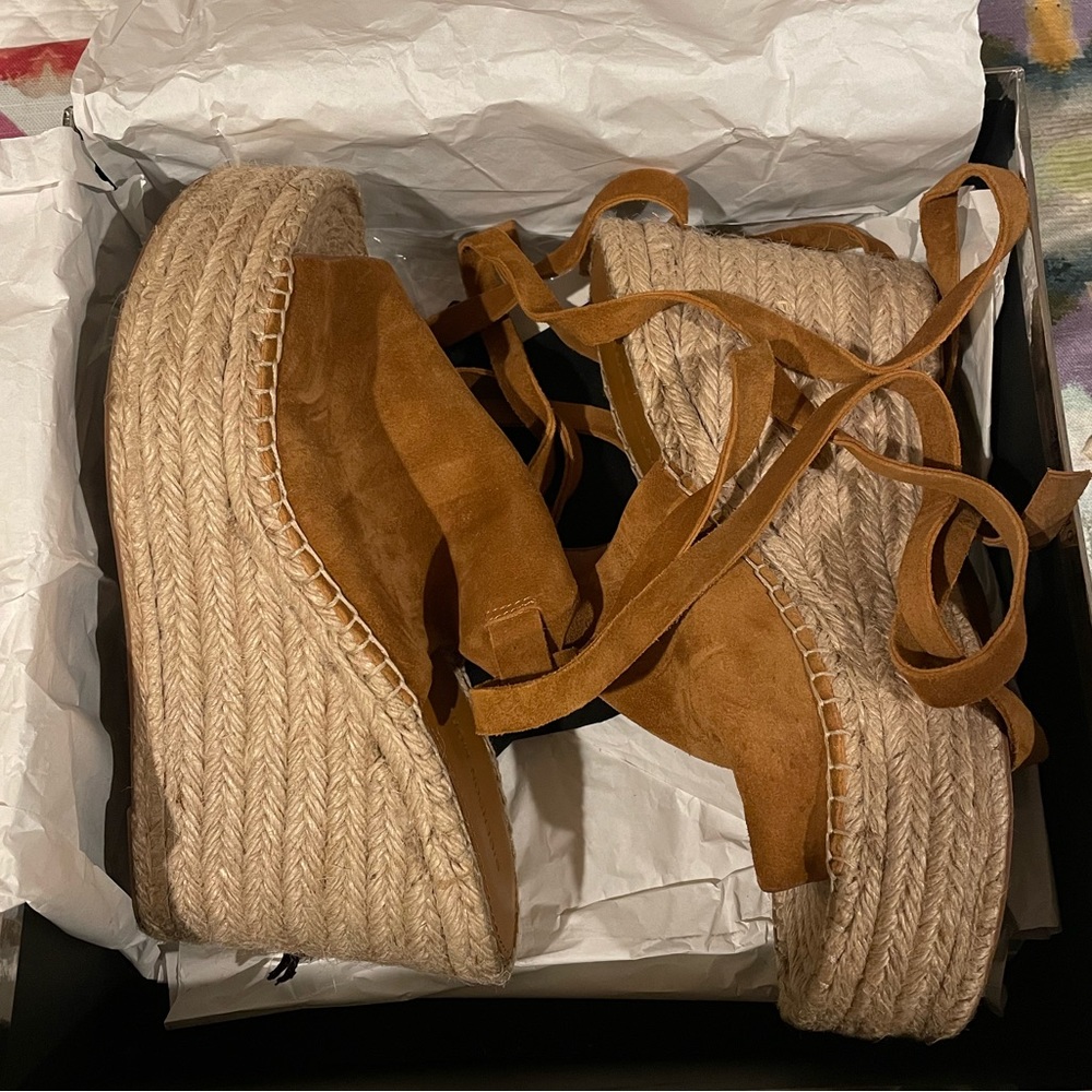 Singerson Morrison wedges in tan/rust suede